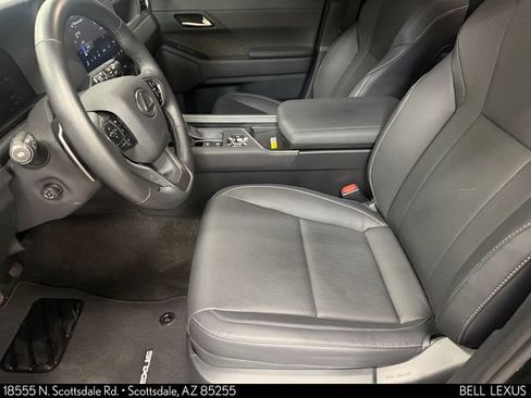 Used 2025 Lexus GX 550 AWD/4WD image 15