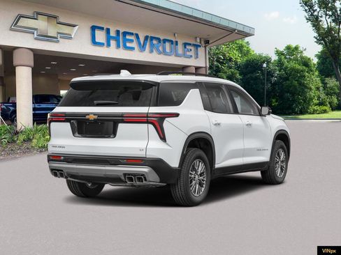 New 2026 Chevrolet Traverse LT w/ LPO, Floor Liner Package FWD image 2