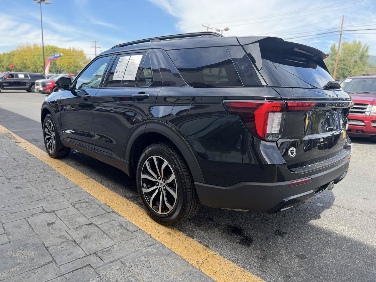 Used 2026 Ford Explorer ST-Line AWD/4WD image 6