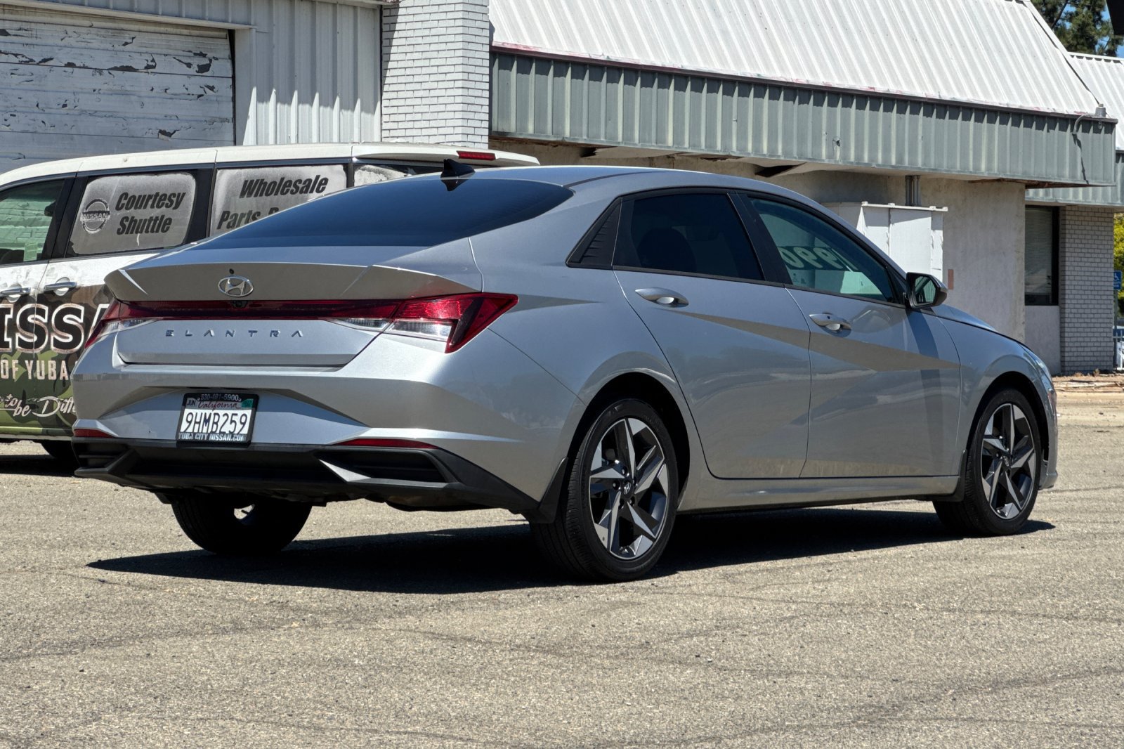 Used 2023 Hyundai Elantra SEL w/ Convenience Package FWD image 5