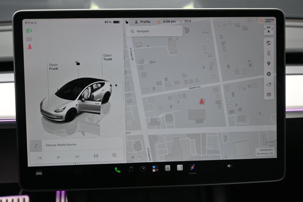 Used 2023 Tesla Model 3 Performance AWD/4WD image 16