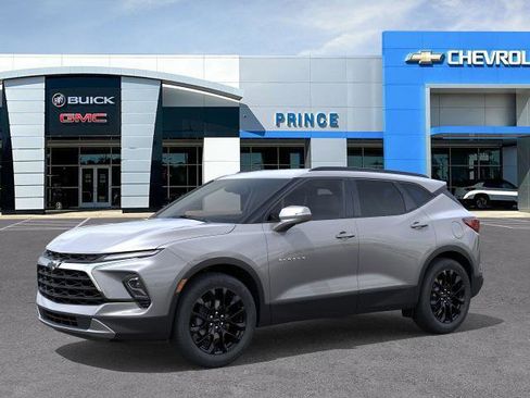 New 2026 Chevrolet Blazer LT image 2