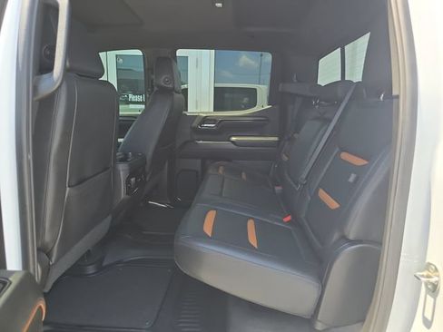 Certified 2024 GMC Sierra 1500 AT4 w/ Technology Package AWD/4WD image 15