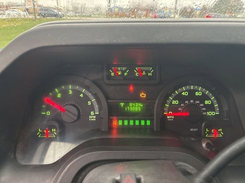 Used 2016 Ford E-350 and Econoline 350 Super Duty w/ Power Windows & Locks Group image 13