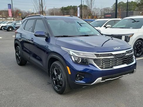 New 2026 Kia Seltos EX image 3