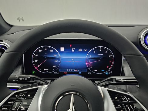 New 2026 Mercedes-Benz GLC 300 4MATIC image 39