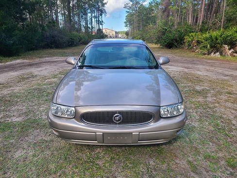 Used 2003 Buick Le Sabre Custom w/ Comfort & Style Package image 2