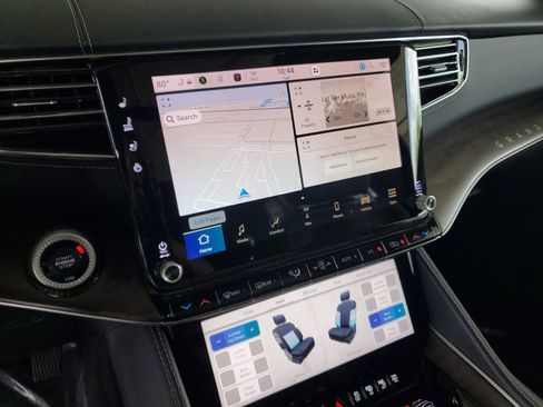 Used 2023 Jeep Grand Wagoneer L 4WD image 25