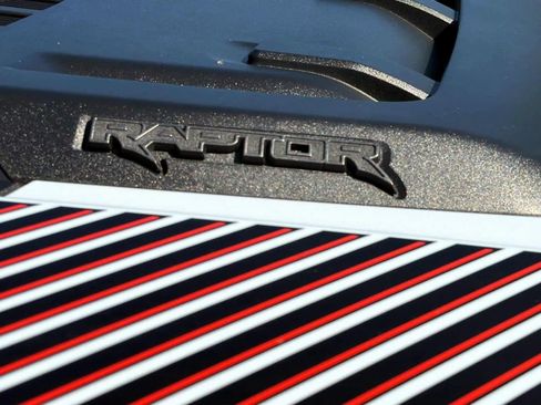 Used 2025 Ford F150 Raptor AWD/4WD image 8