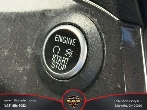 Used 2017 Ford Escape Titanium FWD image 22