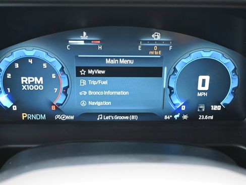 New 2026 Ford Bronco Outer Banks w/ Sasquatch Package AWD/4WD image 18