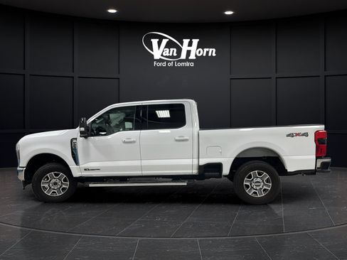 Used 2026 Ford F250 Lariat AWD/4WD image 4