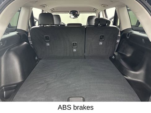 Used 2023 Jeep Grand Cherokee Limited w/ Black Appearance Package image 29