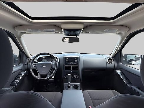 Used 2010 Ford Explorer XLT RWD image 17