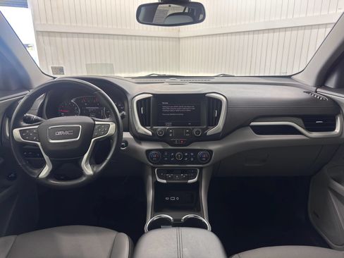 Used 2022 GMC Terrain SLT w/ Infotainment Package II FWD image 17
