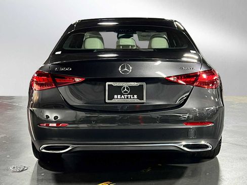 Used 2025 Mercedes-Benz C 300 4MATIC Sedan image 4