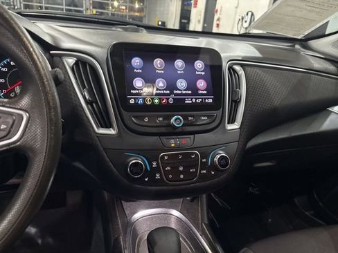 Used 2024 Chevrolet Malibu LT image 22