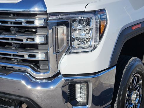 Used 2022 GMC Sierra 2500 SLE w/ SLE Convenience Package image 12
