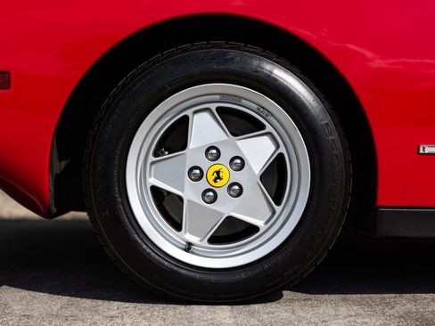Used 1989 Ferrari Testarossa image 11