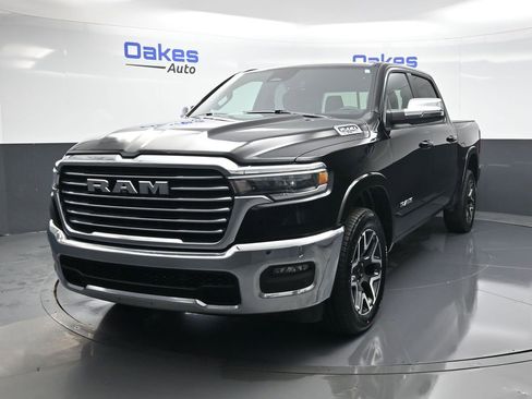 Used 2025 RAM 1500 Laramie image 4