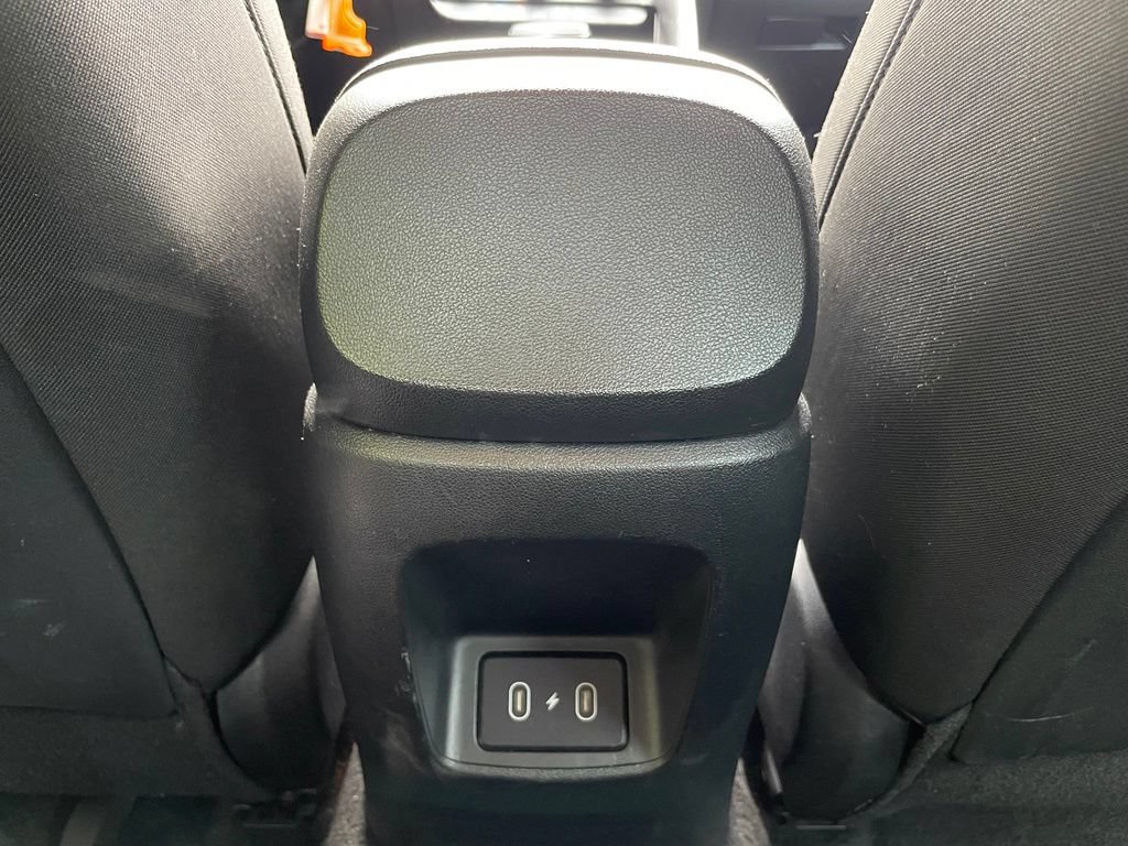 Used 2025 Hyundai Elantra SE FWD image 27