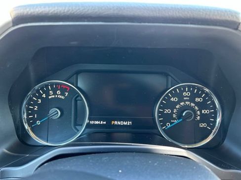Used 2016 Ford F150 Lariat w/ Equipment Group 502A Luxury AWD/4WD image 12
