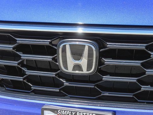 Certified 2025 Honda CR-V LX image 6