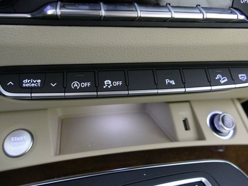 Used 2020 Audi Q5 2.0T Premium Plus image 21