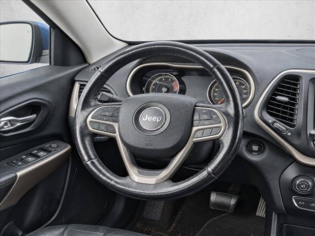 Used 2017 Jeep Cherokee Limited FWD image 20