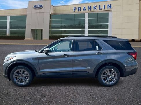 New 2026 Ford Explorer Active w/ Active Comfort Package AWD/4WD image 4