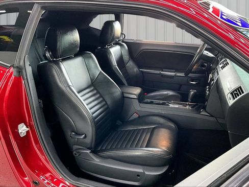 Used 2009 Dodge Challenger R/T RWD image 26