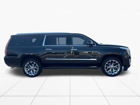 Used 2020 Cadillac Escalade ESV Premium Luxury RWD image 7