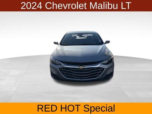 Used 2024 Chevrolet Malibu LT FWD image 2