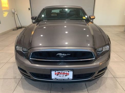 Used 2014 Ford Mustang Premium image 10