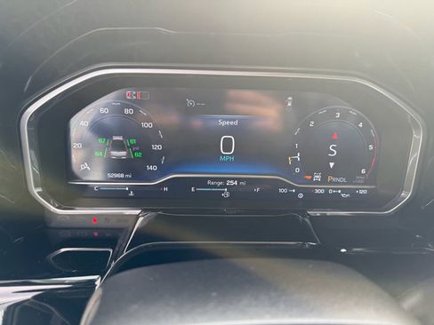 Used 2024 Chevrolet Silverado 3500 LTZ image 17