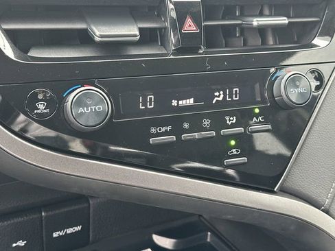 Used 2024 Toyota Camry XLE image 16