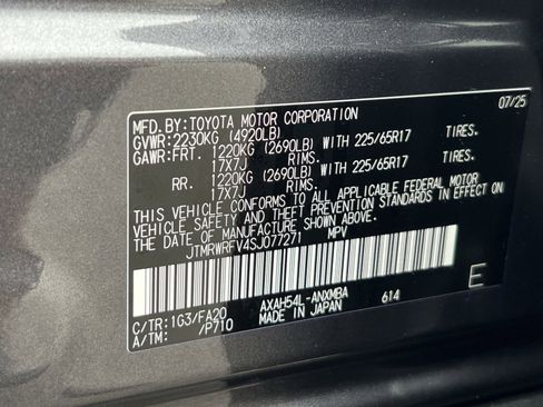 New 2025 Toyota RAV4 XLE image 22