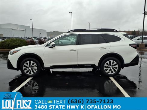 Used 2021 Subaru Outback Premium image 4