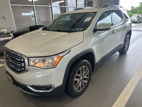 Used 2019 GMC Acadia SLE AWD/4WD image 1