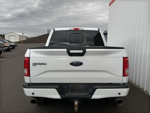 Used 2017 Ford F150 XLT w/ Equipment Group 302A Luxury image 6