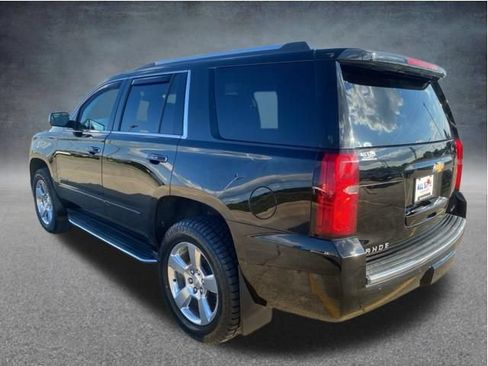 Used 2018 Chevrolet Tahoe Premier RWD image 4