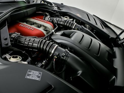 Used 2024 Ferrari Purosangue image 28