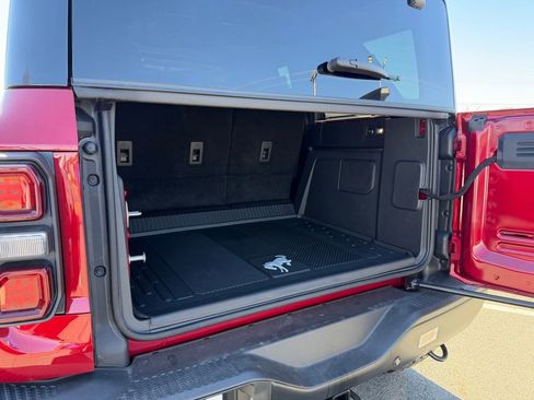 New 2025 Ford Bronco Raptor image 5