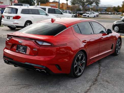 Used 2019 Kia Stinger GT2 image 16