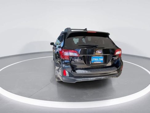 Used 2017 Subaru Outback 2.5i Limited AWD/4WD image 7