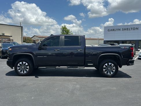 Used 2024 Chevrolet Silverado 2500 Custom w/ Custom Convenience Package AWD/4WD image 5