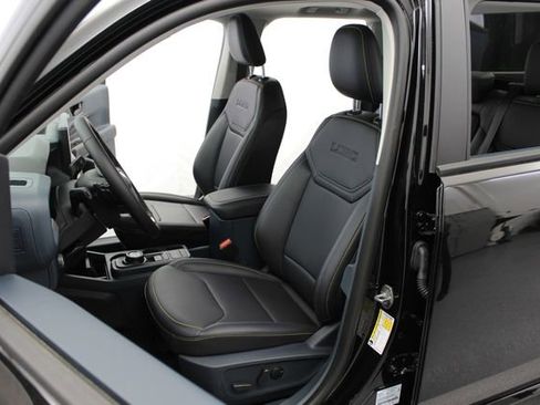 New 2026 Ford Maverick Lobo AWD/4WD image 18