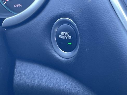 Used 2022 Chevrolet Malibu LT w/ Leather Package image 24