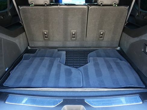 Used 2021 Cadillac Escalade ESV Premium Luxury w/ Performance Package AWD/4WD image 46