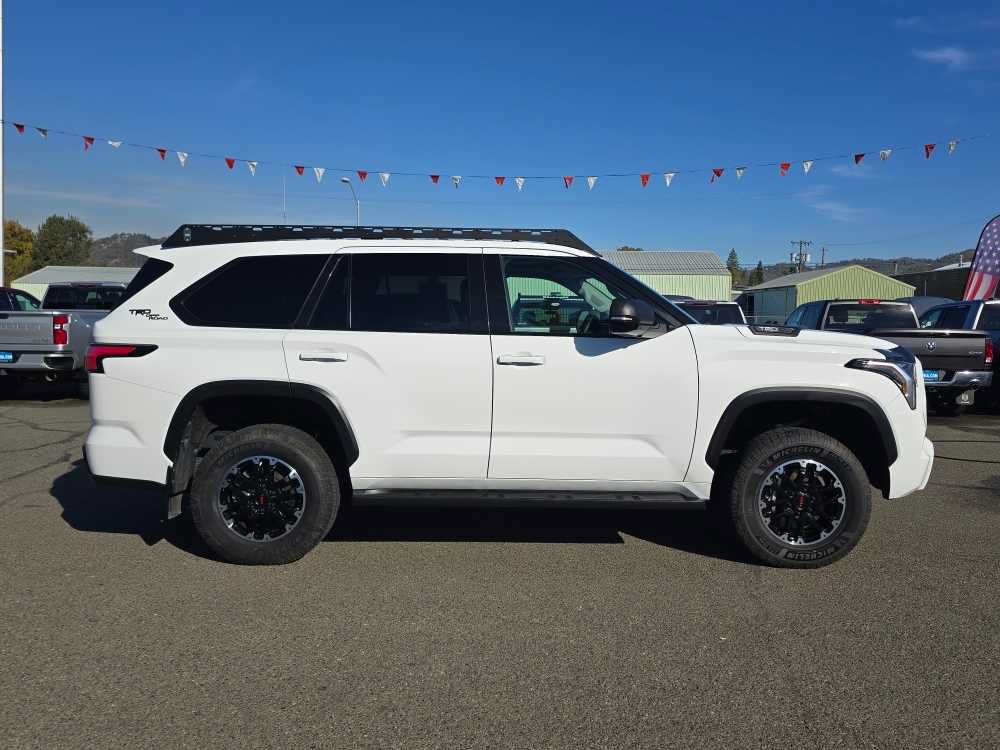 Used 2023 Toyota Sequoia Limited AWD/4WD image 6